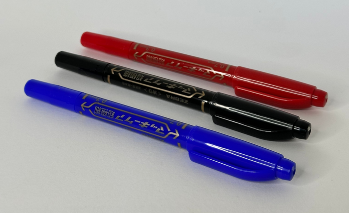 Zebra Oil Based Fineliner Double-Sided Marker (0.3mm/0.7mm)